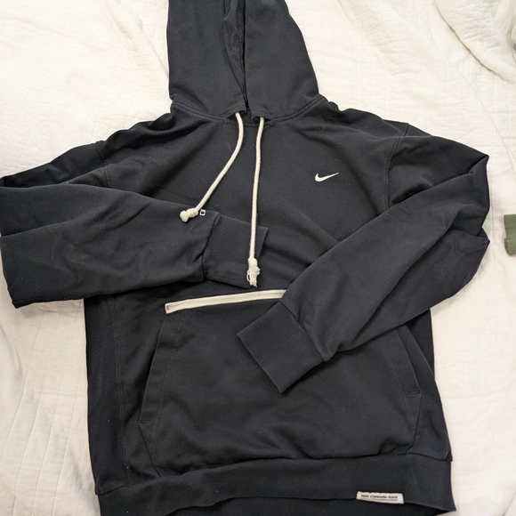 Nike Black Hoodie with White Drawstring - Picture 1 of 2